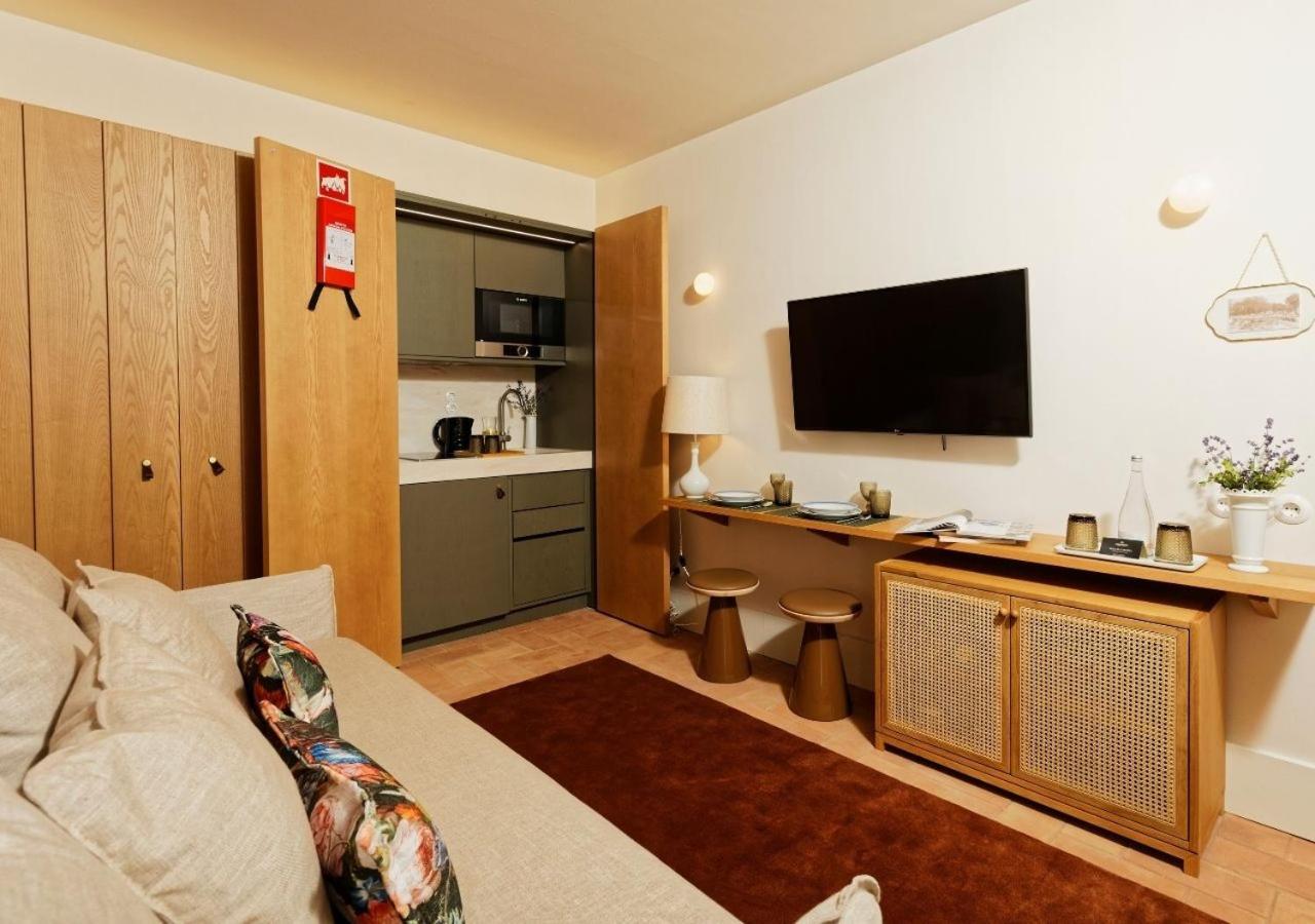 Montebelo Vista Alegre Ilhavo Hotel ภายนอก รูปภาพ A room at the hotel