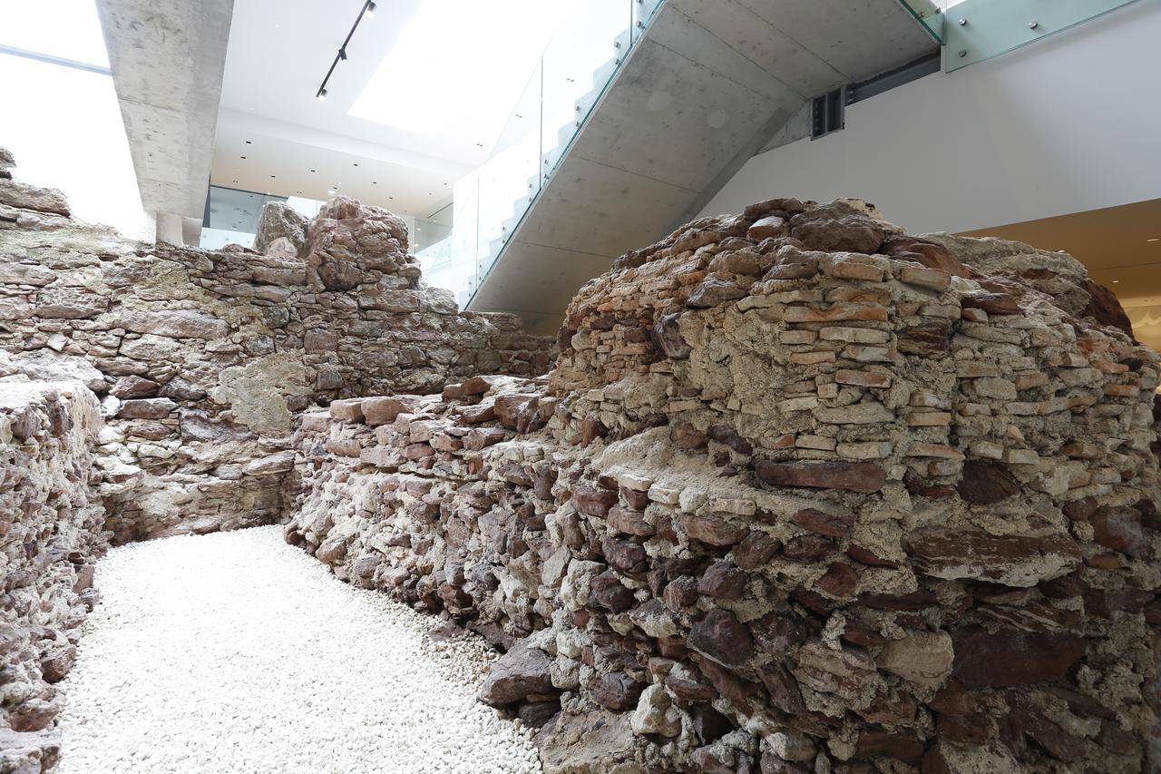 Montebelo Vista Alegre Ilhavo Hotel ภายนอก รูปภาพ The Roman wall